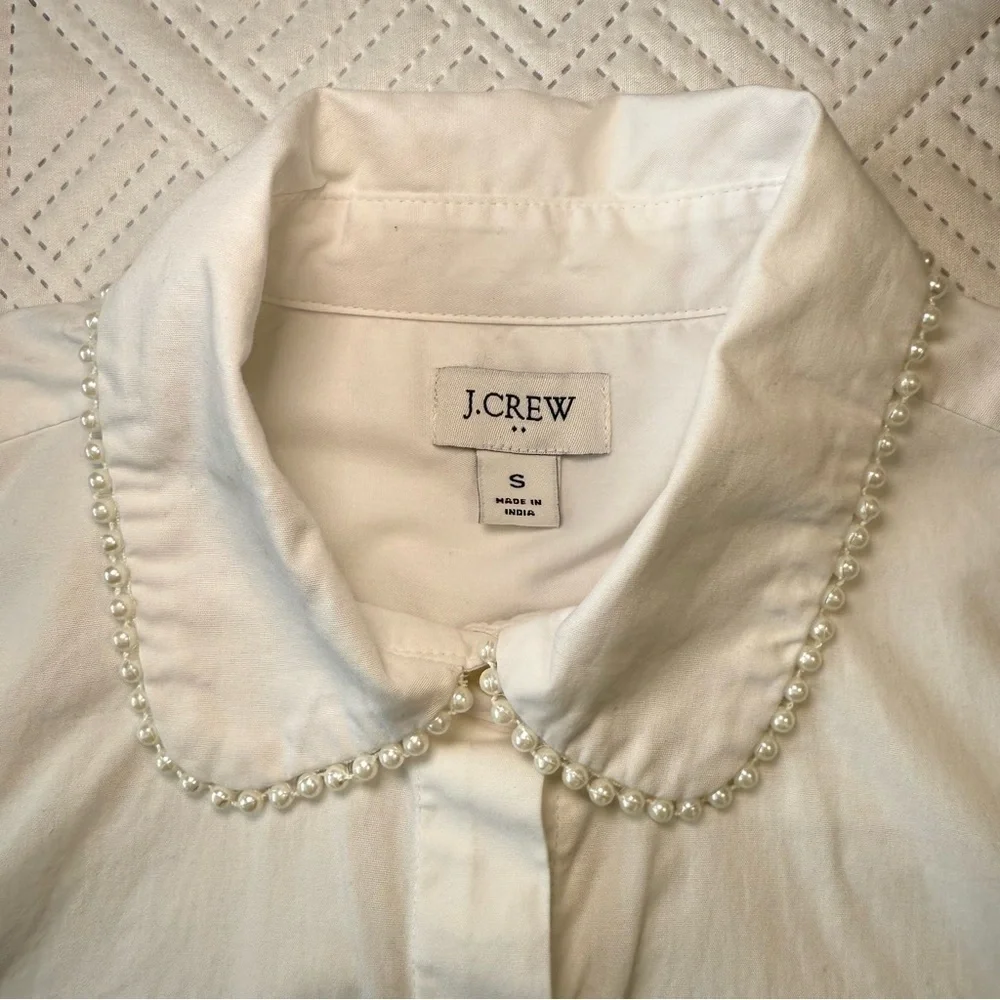 J. Crew Factory Button-up shirt with pearl collar Size S